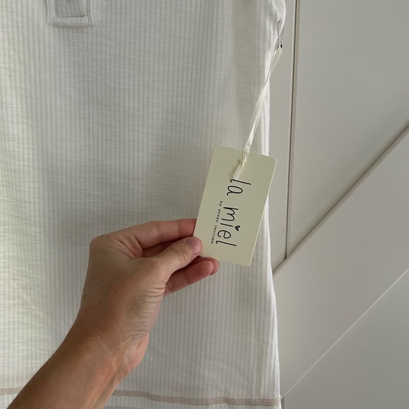 Ribbed Henley stitched tank - Picture 4 of 4